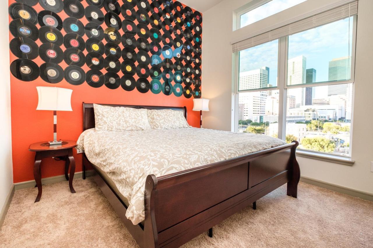 Renu At Downtown Houston Apartamento Exterior foto