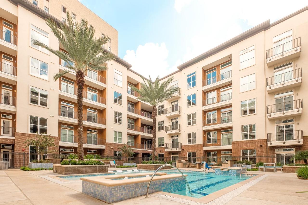 Renu At Downtown Houston Apartamento Exterior foto