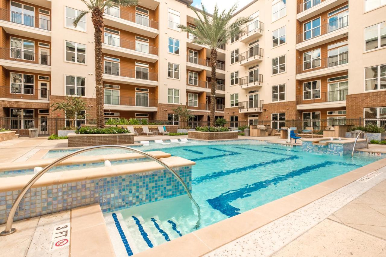 Renu At Downtown Houston Apartamento Exterior foto